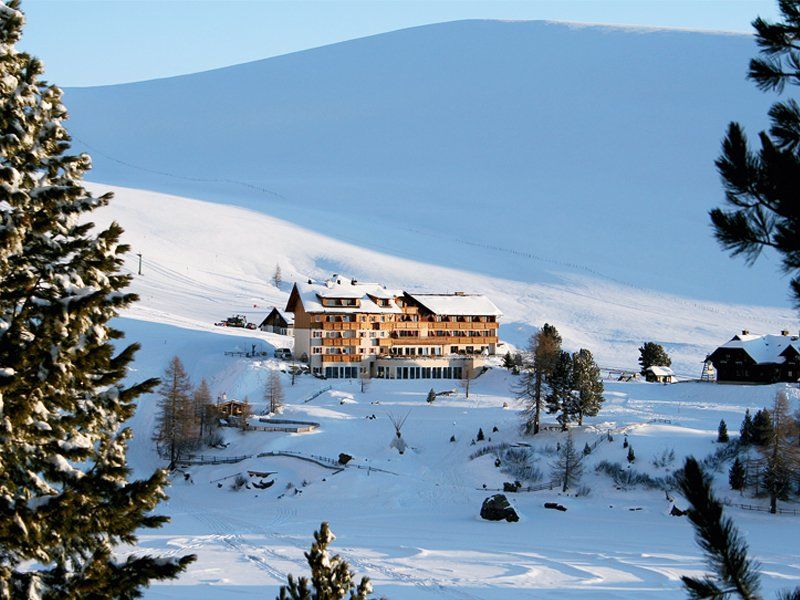 Heidi-Hotel im Winter