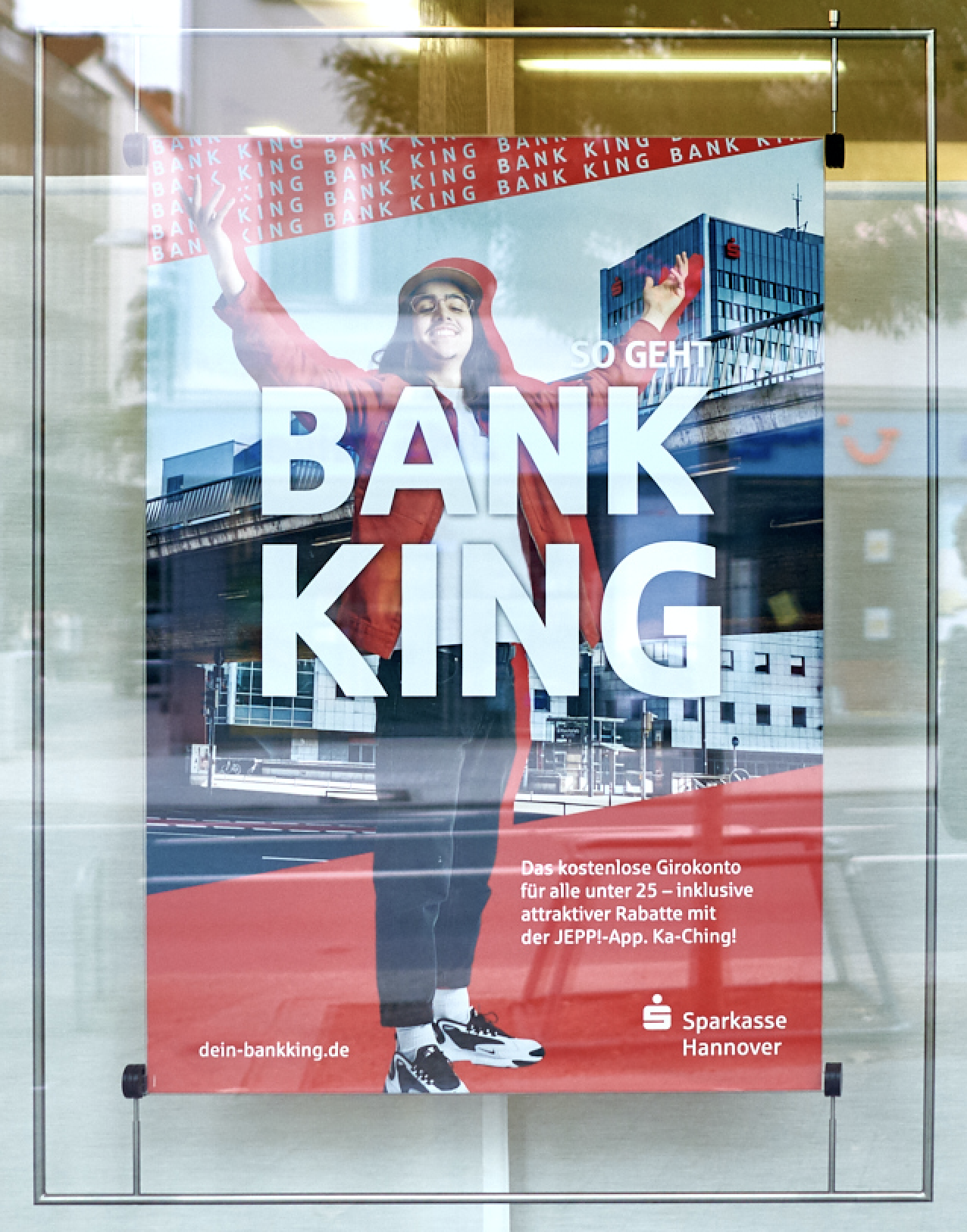 Foto eines Bank King-Plakates – Windrich & Sörgel